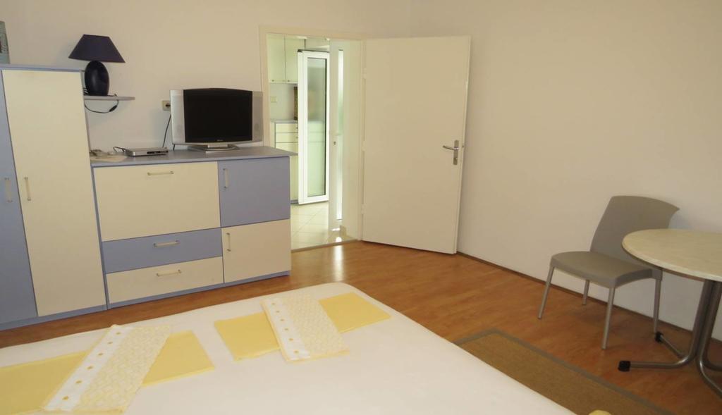Apartments Corluka Baška Voda المظهر الخارجي الصورة