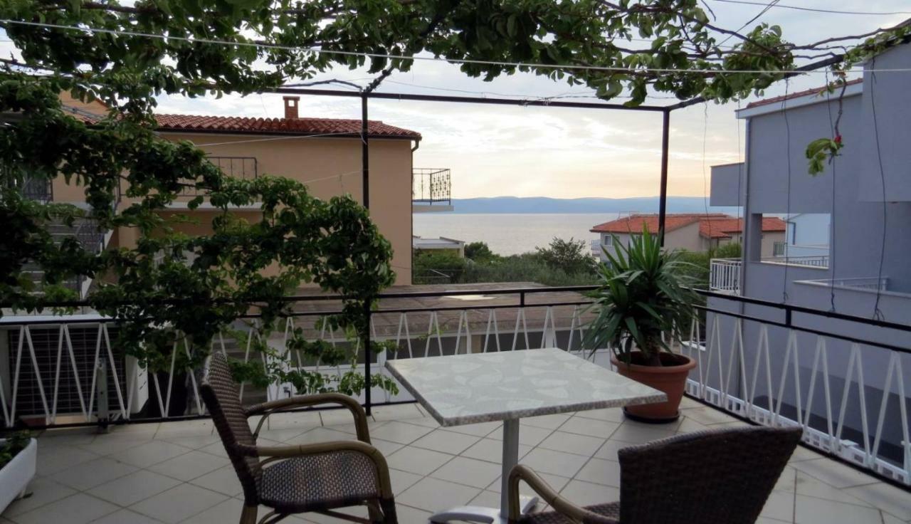 Apartments Corluka Baška Voda المظهر الخارجي الصورة